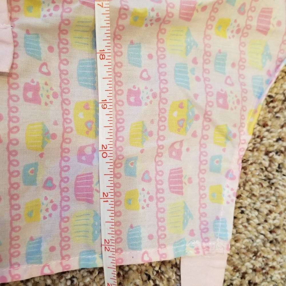 SOLD! Cupcake Cupboard ruffle pocket tie apron - Picture 3 of 15